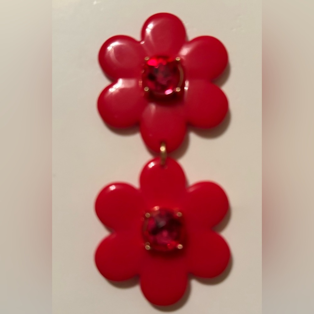 Kate spade x Target red flower earrings - NIB - Picture 2 of 4
